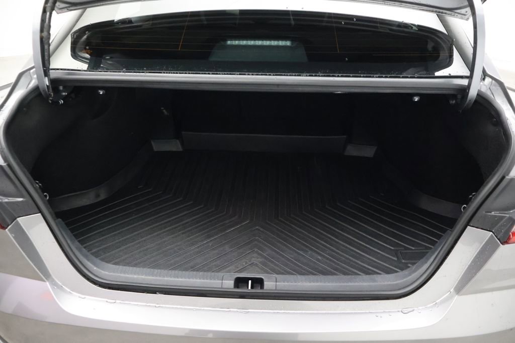 Certified 2025 Toyota Camry SE w/ Convenience Package image 22