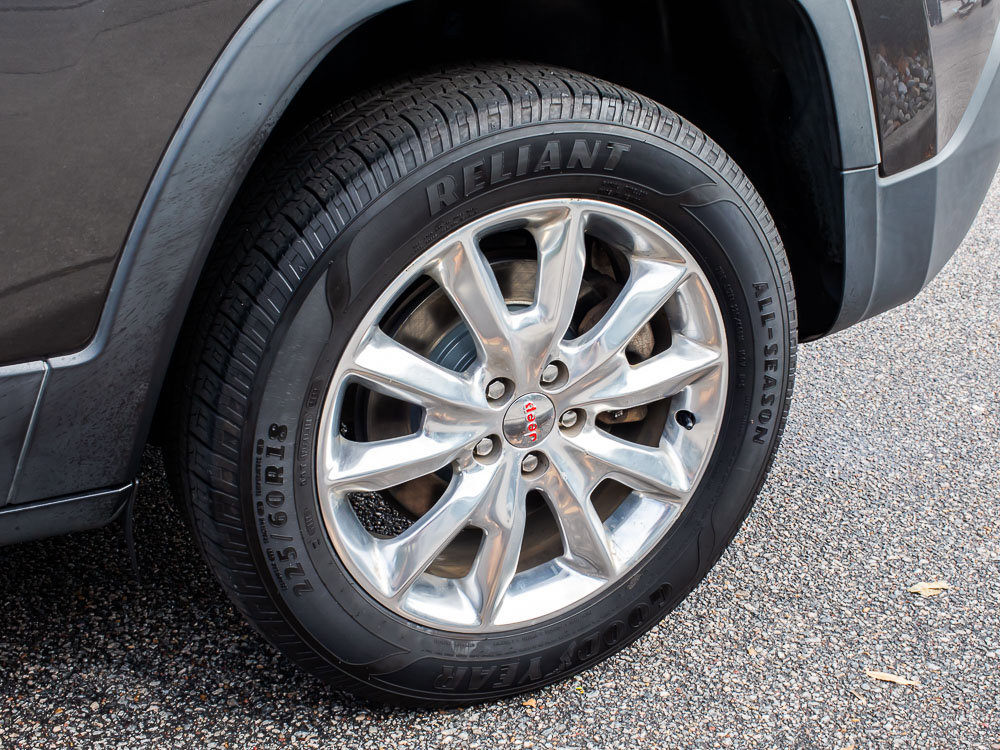 Used 2016 Jeep Cherokee Limited image 6