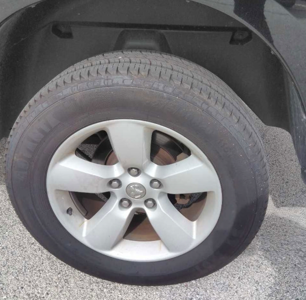 Used 2024 RAM 1500 Classic SLT AWD/4WD image 10