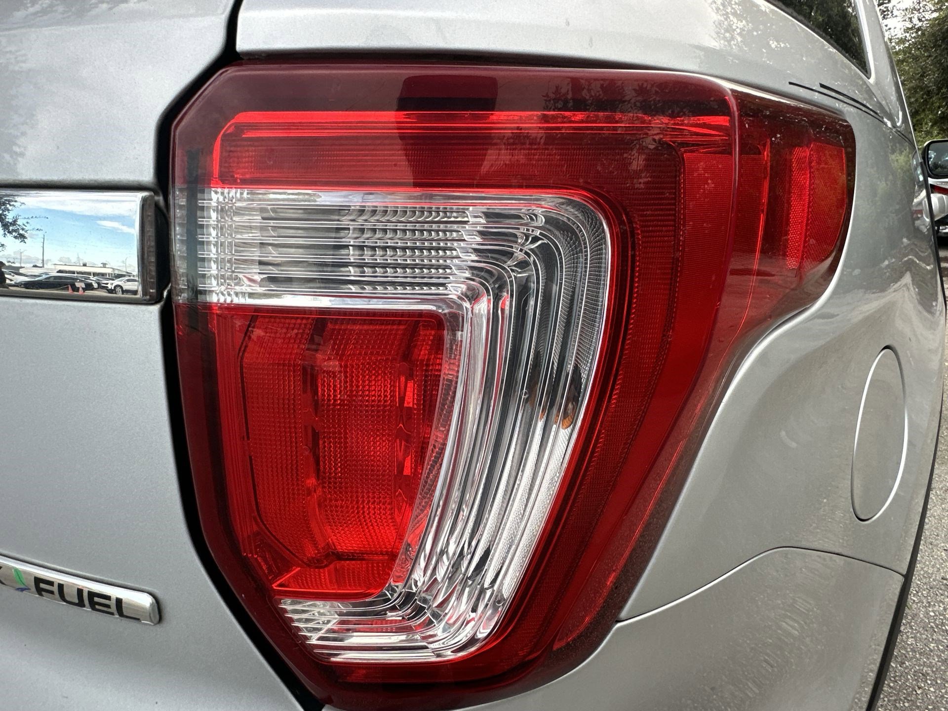 Used 2016 Ford Explorer XLT w/ Equipment Group 202A image 22