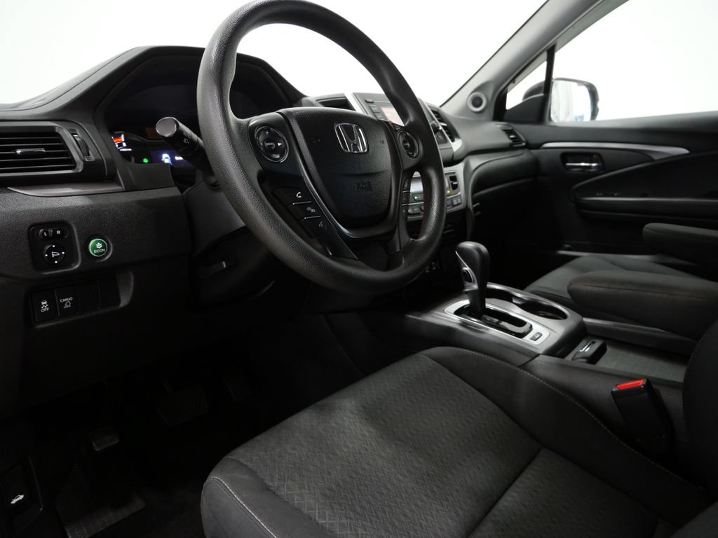 Used 2019 Honda Ridgeline Sport image 10