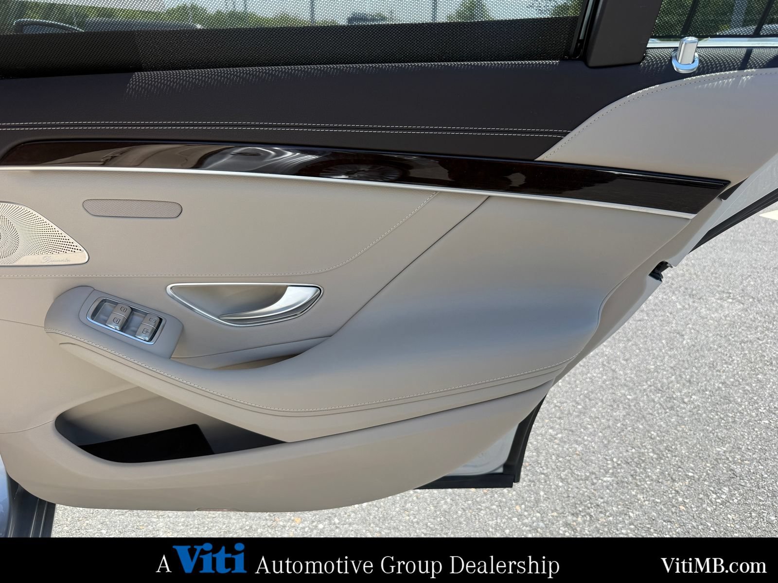 Used 2019 Mercedes-Benz S 560 Sedan image 26