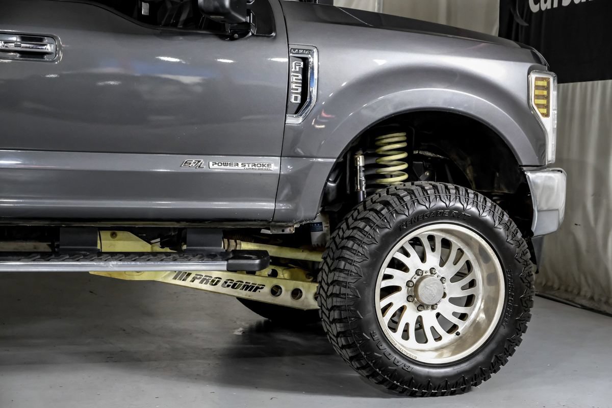 Used 2019 Ford F250 Lariat w/ Lariat Ultimate Package AWD/4WD image 7