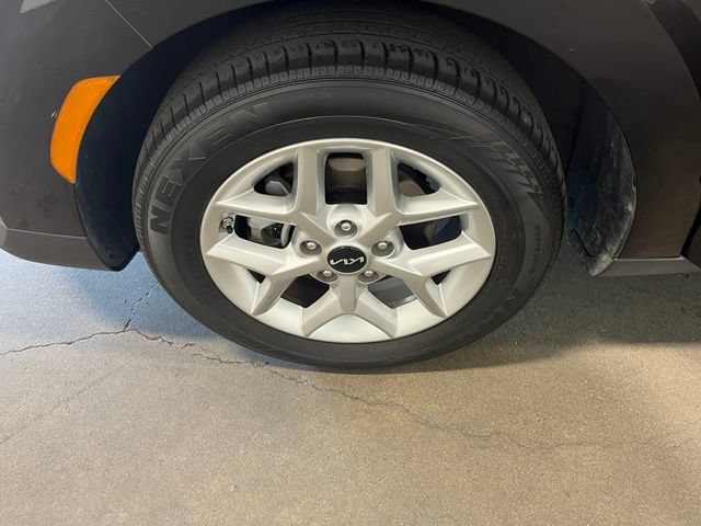 Used 2024 Kia Soul LX w/ Option Group 015 FWD image 31