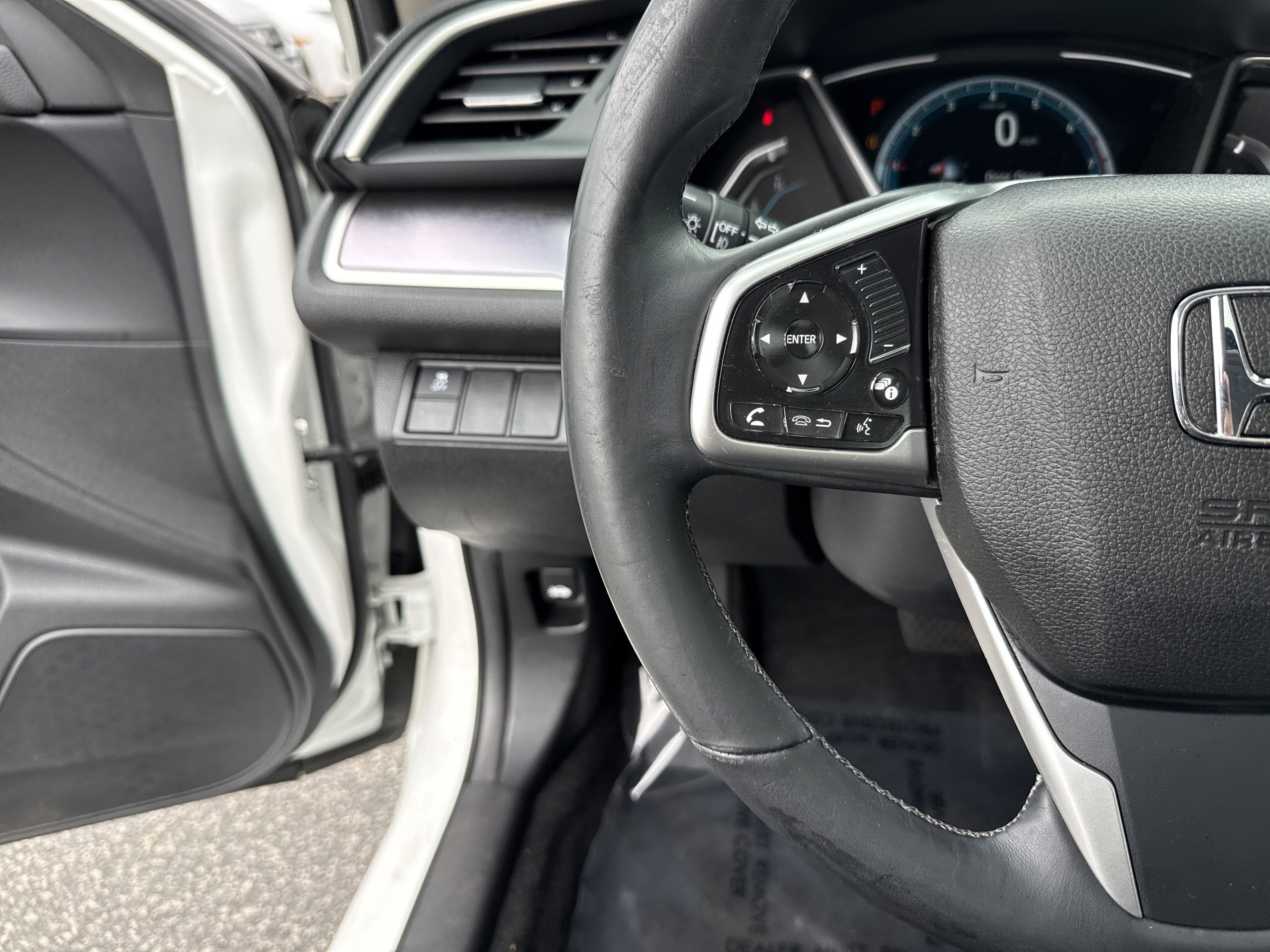 Used 2017 Honda Civic EX-L image 19