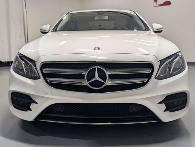 Used 2020 Mercedes-Benz E 450 4MATIC Sedan w/ Premium Package image 27