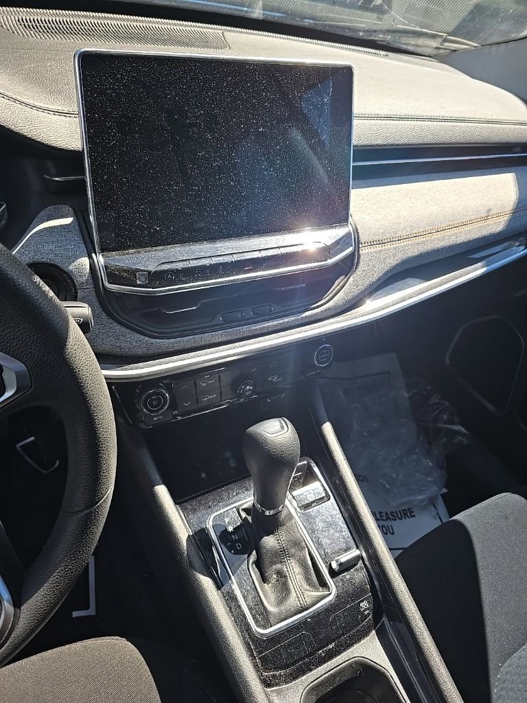 Used 2022 Jeep Compass Sport image 5