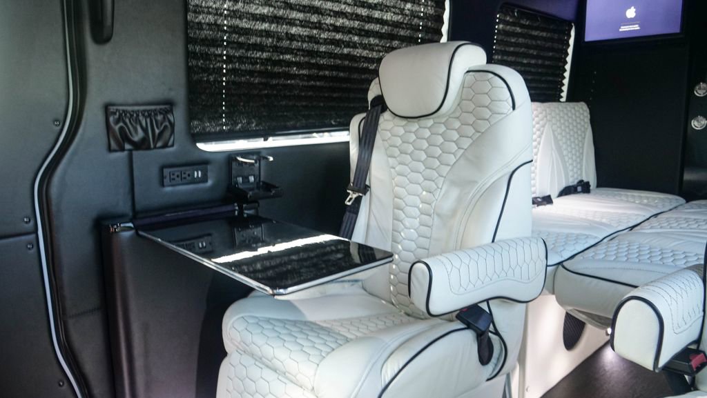 Used 2020 Mercedes-Benz Sprinter 3500 image 88