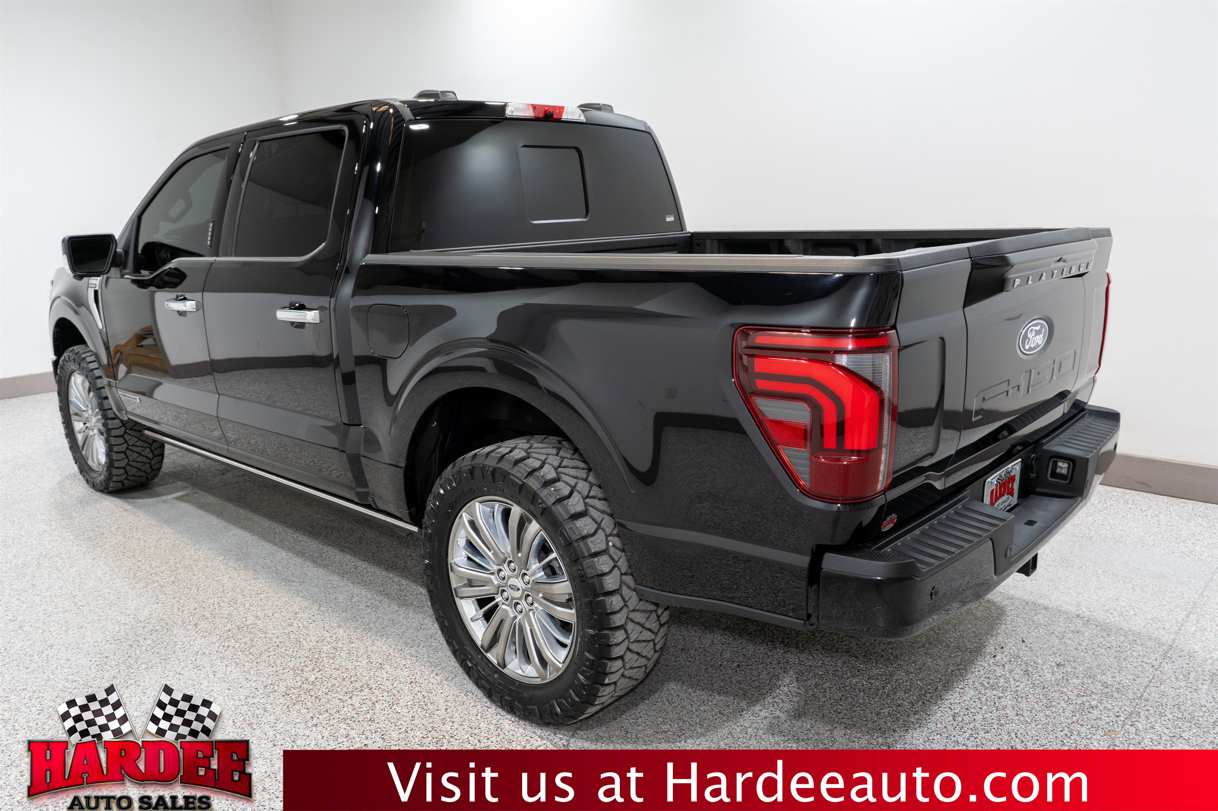 Used 2024 Ford F150 Platinum w/ Equipment Group 703A Plus image 3