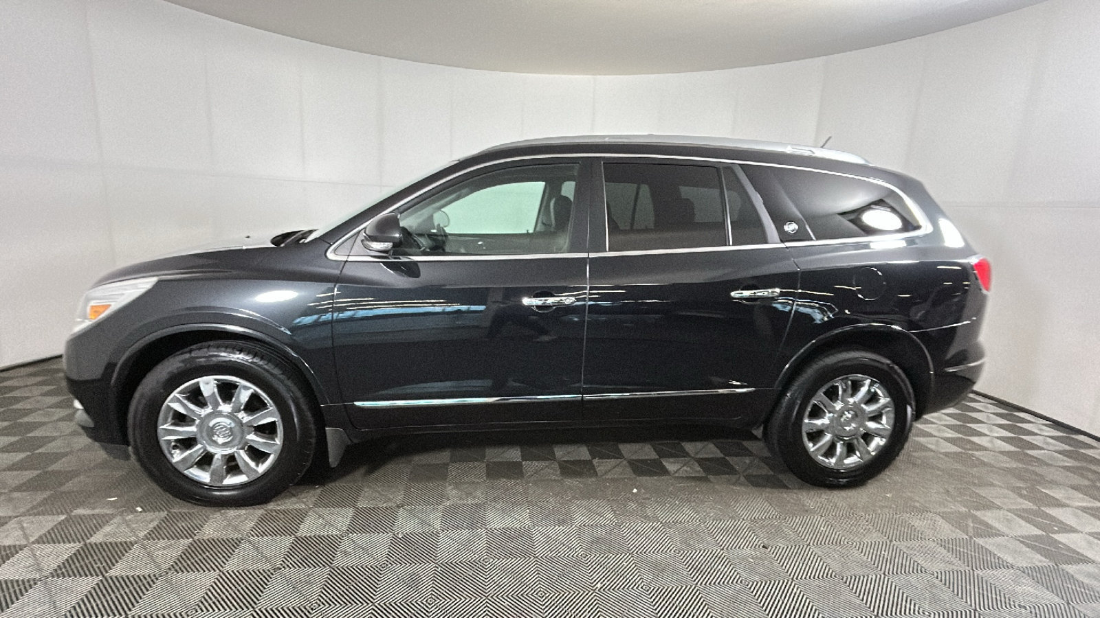 Used 2013 Buick Enclave Premium w/ Trailering Provision Package AWD/4WD image 7
