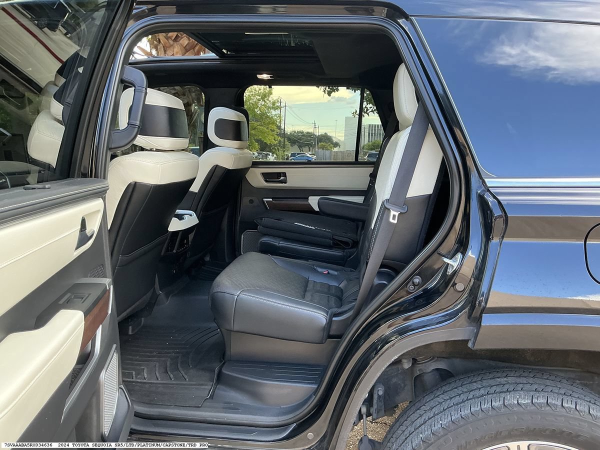 Used 2024 Toyota Sequoia Capstone AWD/4WD image 9