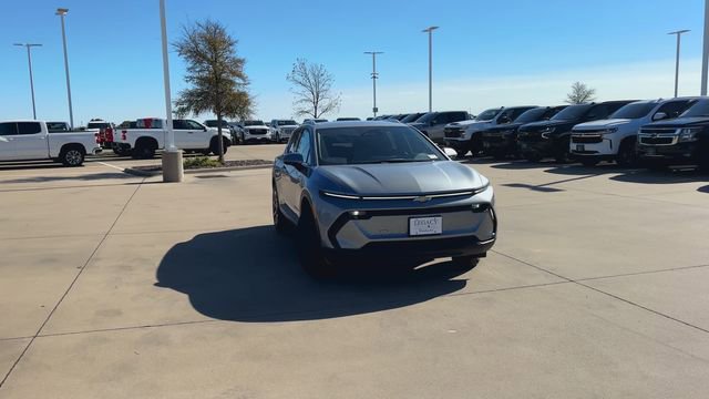 New 2026 Chevrolet Equinox EV LT image 4