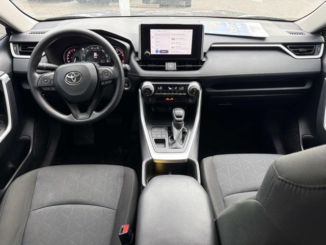 Used 2025 Toyota RAV4 XLE AWD/4WD image 22