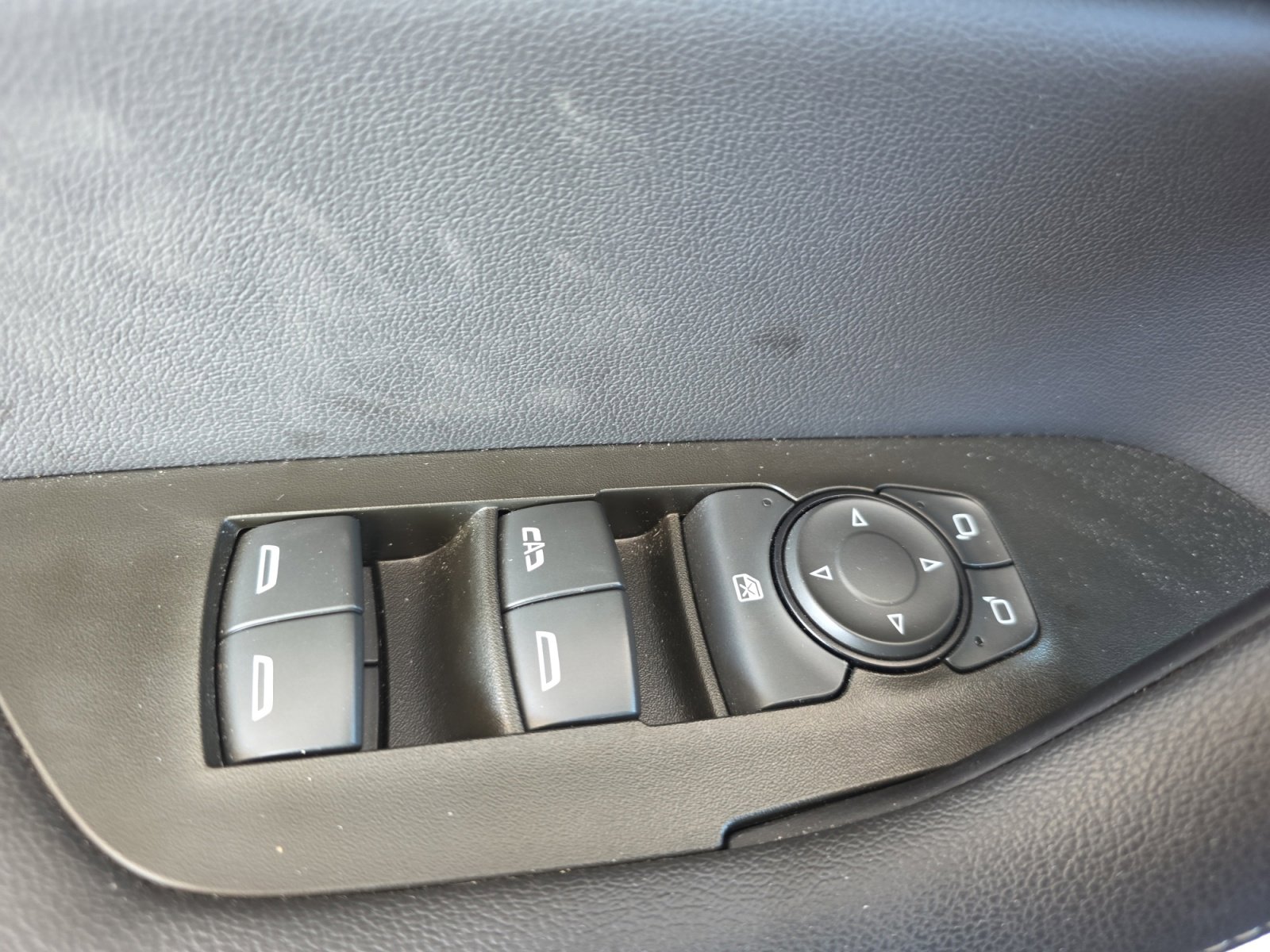 Used 2023 Chevrolet Blazer LT w/ Midnight/Sport Edition FWD image 26
