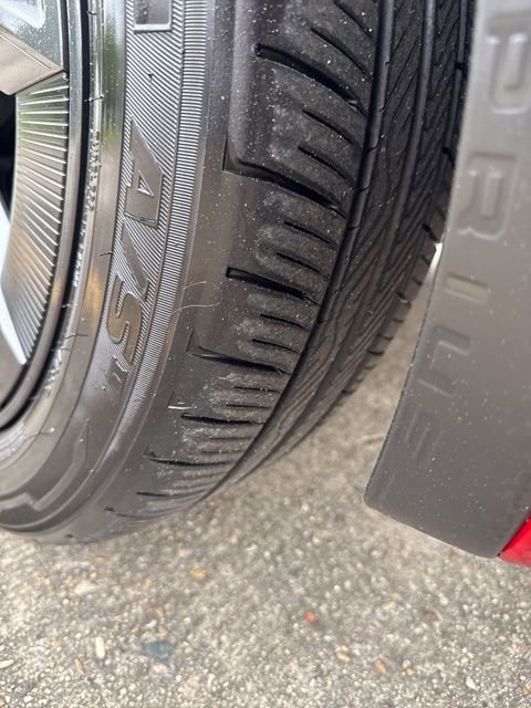 Used 2025 Toyota Prius Plug-In Hybrid image 24