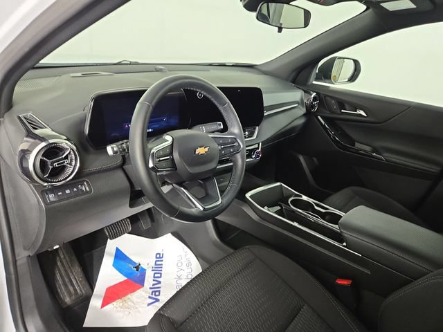 Used 2025 Chevrolet Equinox LT AWD/4WD image 14