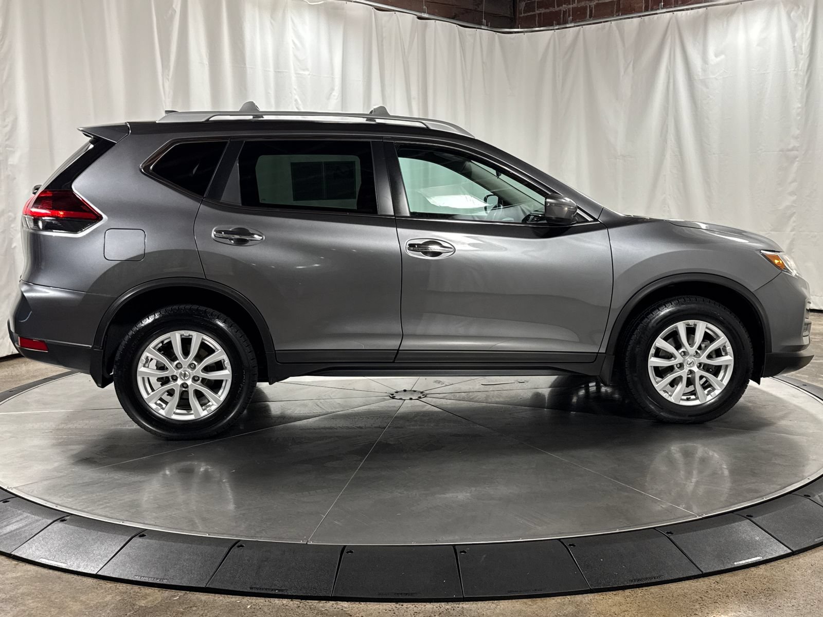 Used 2020 Nissan Rogue S w/ Special Edition Package AWD/4WD image 6