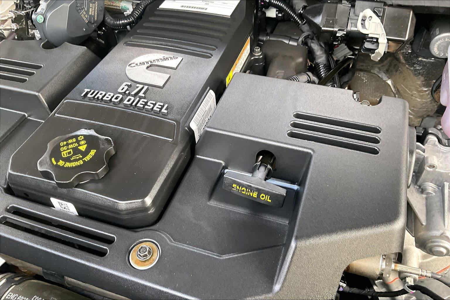 Used 2024 RAM 2500 Laramie AWD/4WD image 33