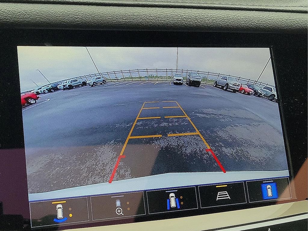 Used 2023 Cadillac XT6 Premium Luxury w/ Technology Package FWD image 18