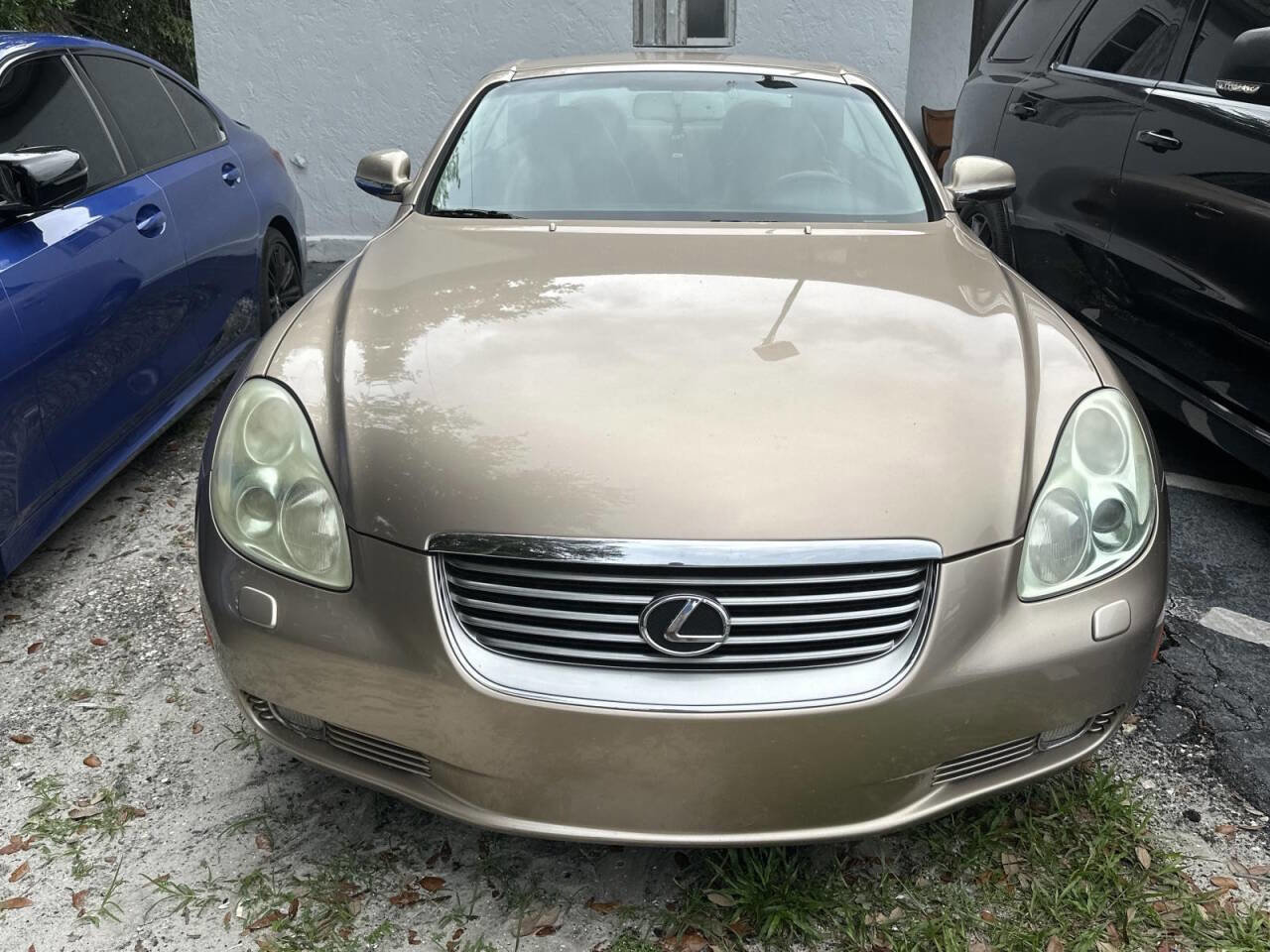 Used 2004 Lexus SC 430 Base 2dr Convertible image 2