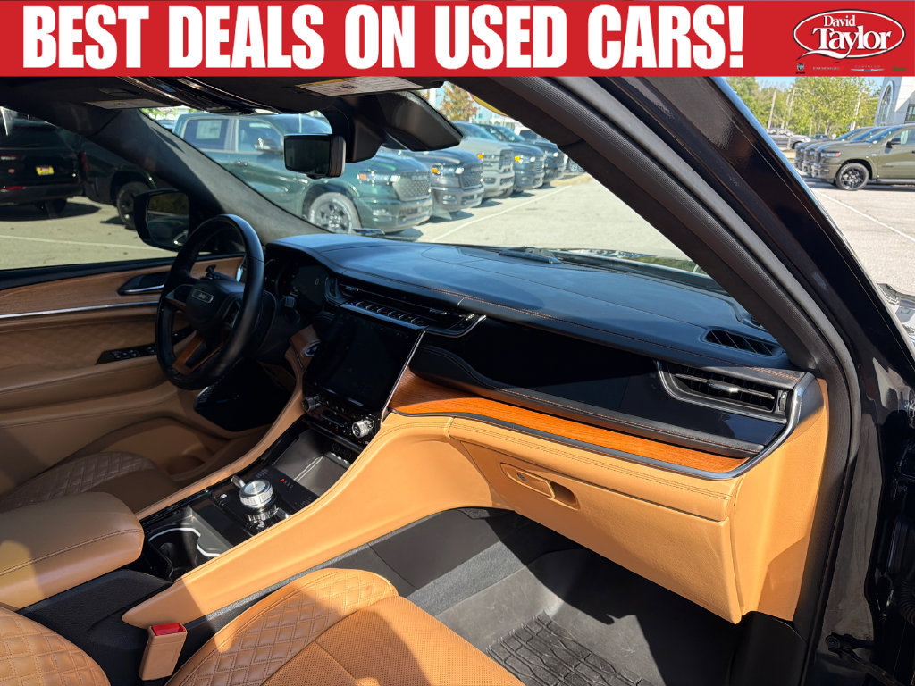 Used 2022 Jeep Grand Cherokee Summit AWD/4WD image 36