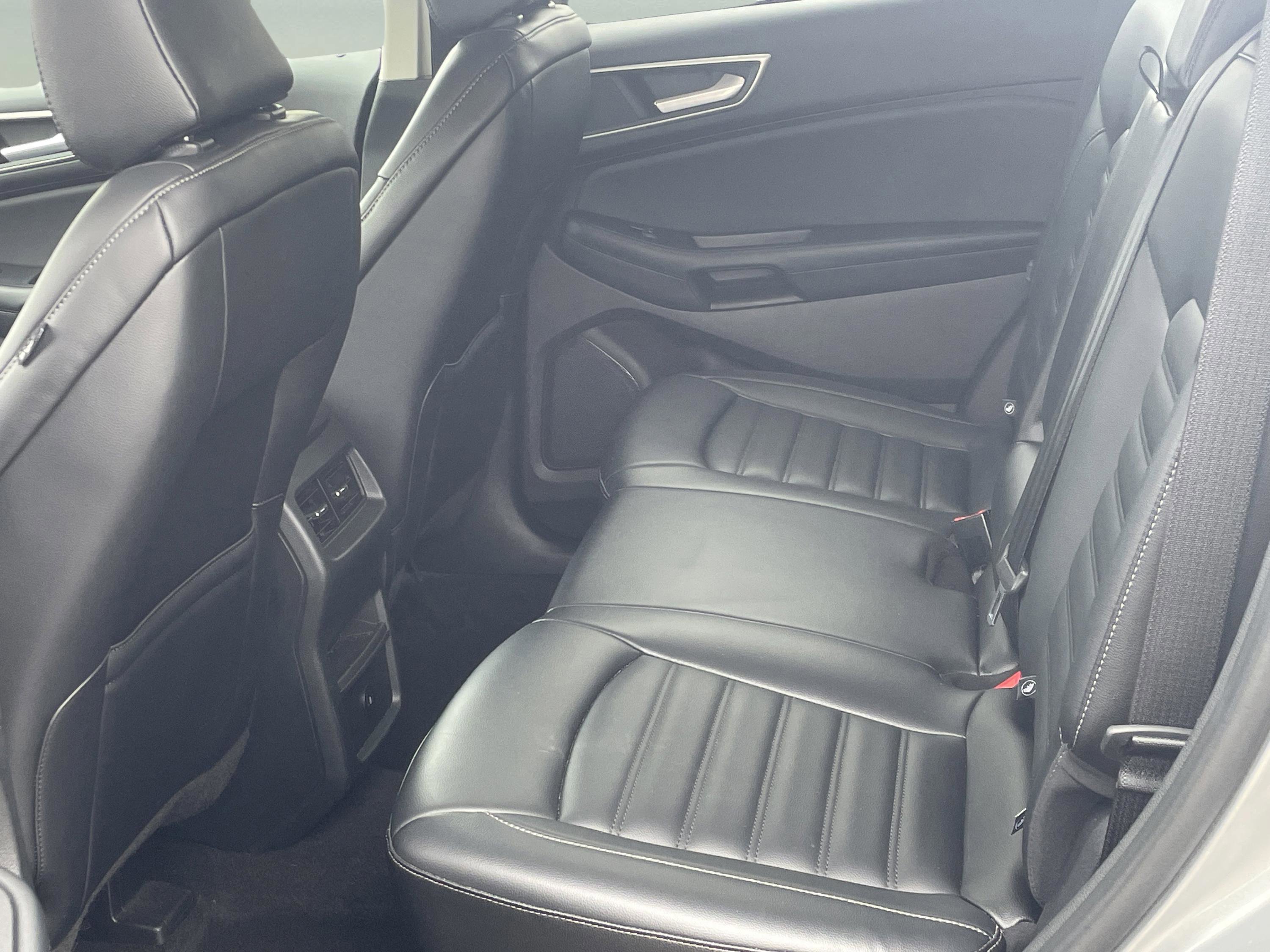 Used 2024 Ford Edge SEL image 23