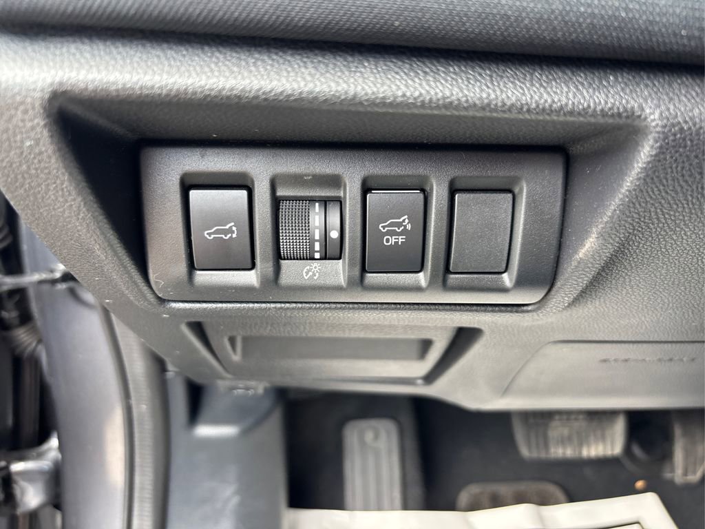 Used 2022 Subaru Outback Premium image 36