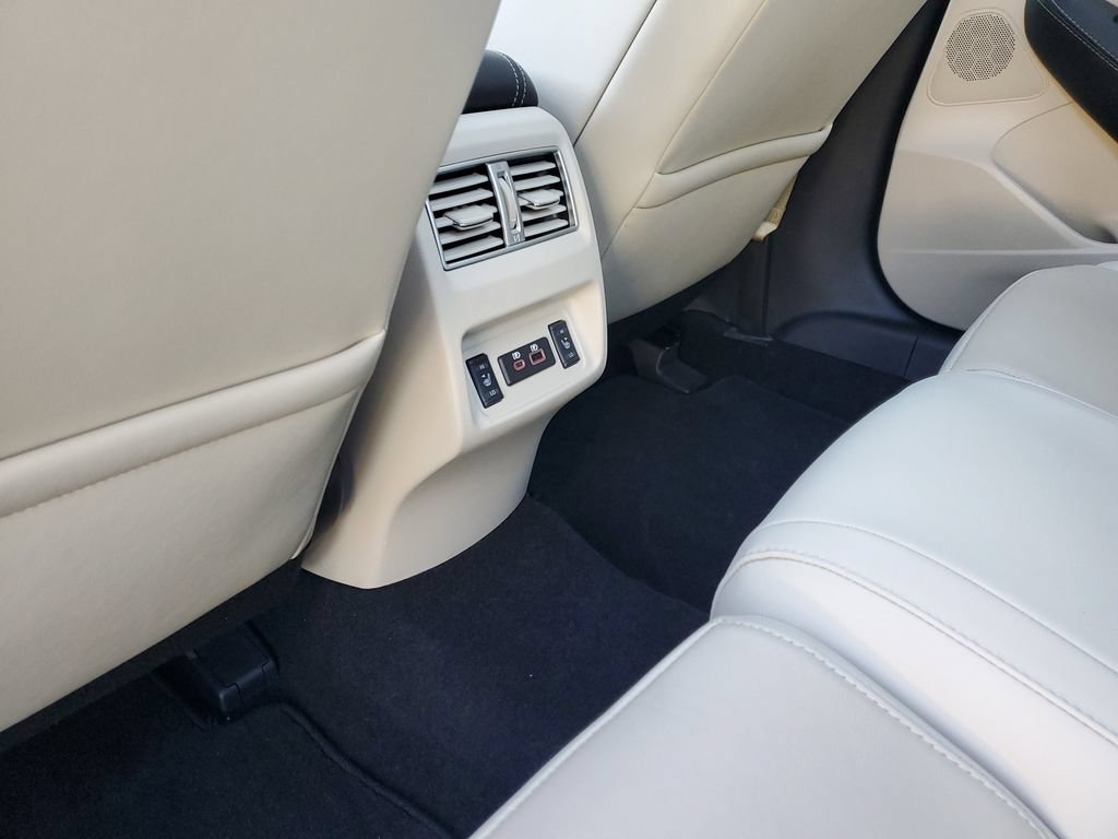 Certified 2023 Nissan Maxima Platinum w/ Sport Mat Group FWD image 13