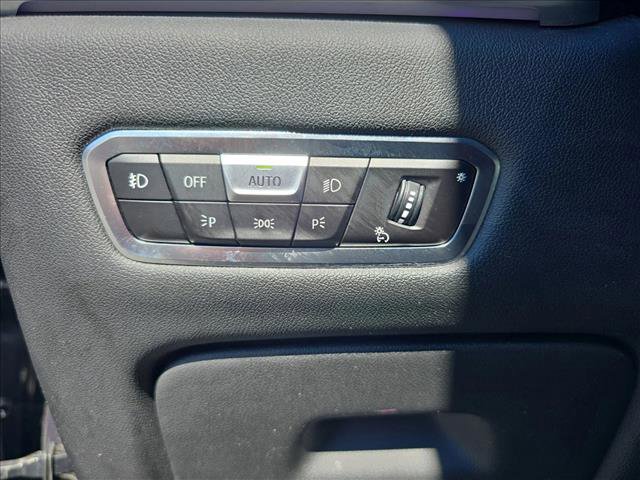 Used 2021 BMW X7 M50i w/ Cold Weather Package AWD/4WD image 25