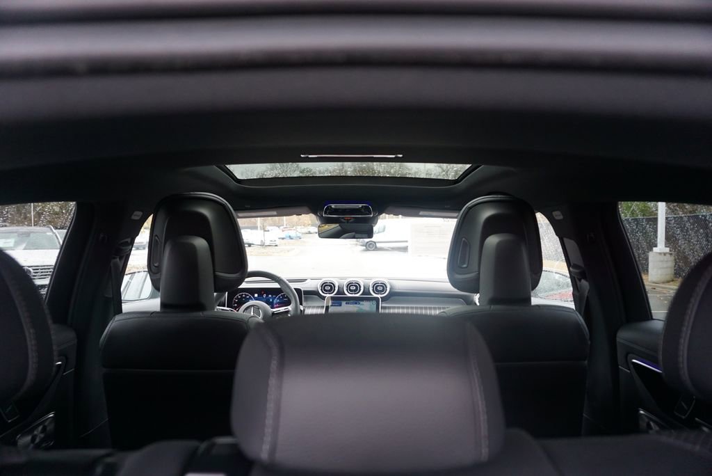 Certified 2025 Mercedes-Benz GLC 300 4MATIC image 19