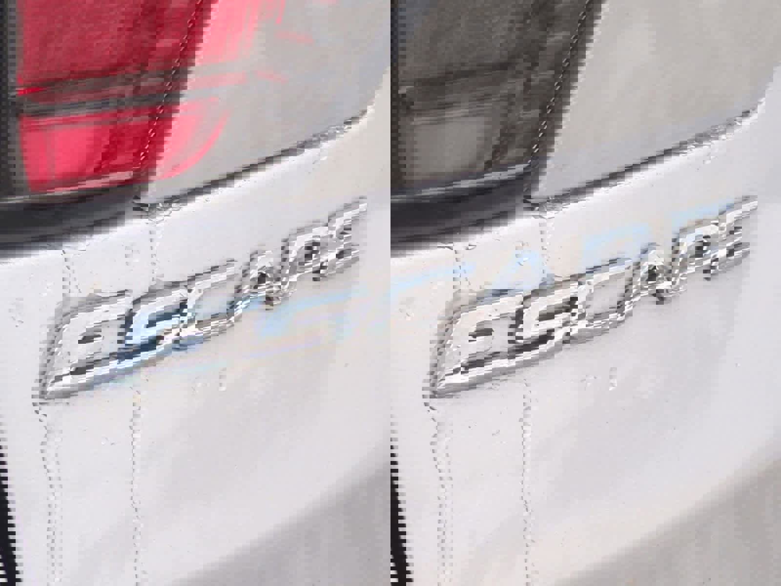 Used 2018 Ford Escape SE image 13