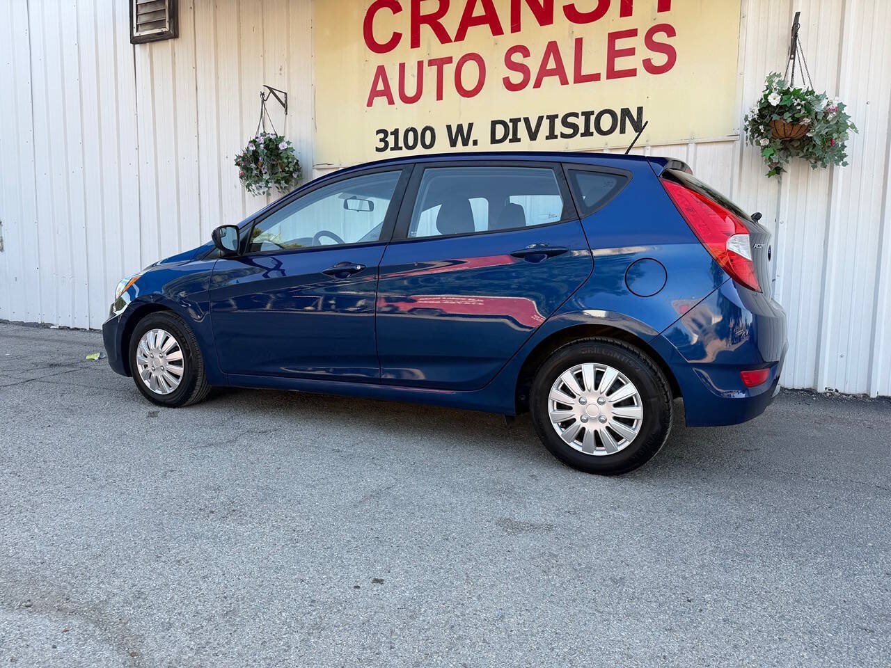 Used 2015 Hyundai Accent GS FWD image 9
