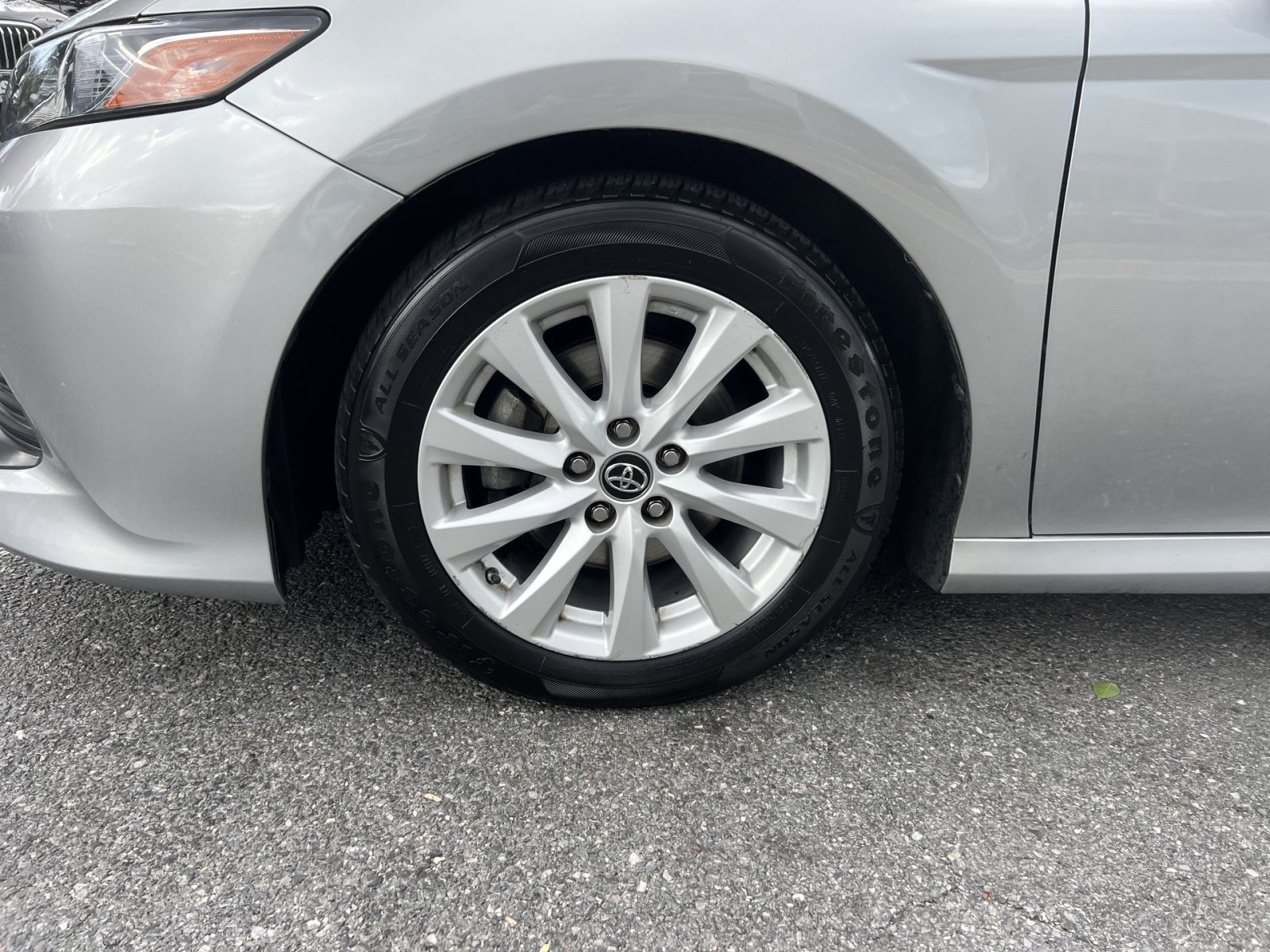 Used 2018 Toyota Camry LE FWD image 12