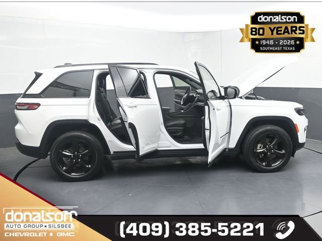 Used 2023 Jeep Grand Cherokee Altitude image 21