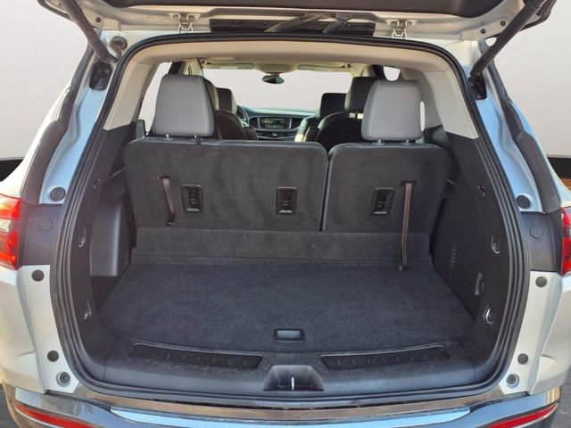 Used 2019 Buick Enclave Essence FWD image 22
