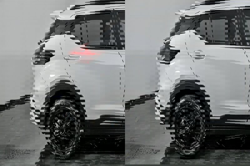 Used 2024 Nissan Kicks SR w/ SR Premium Package image 11