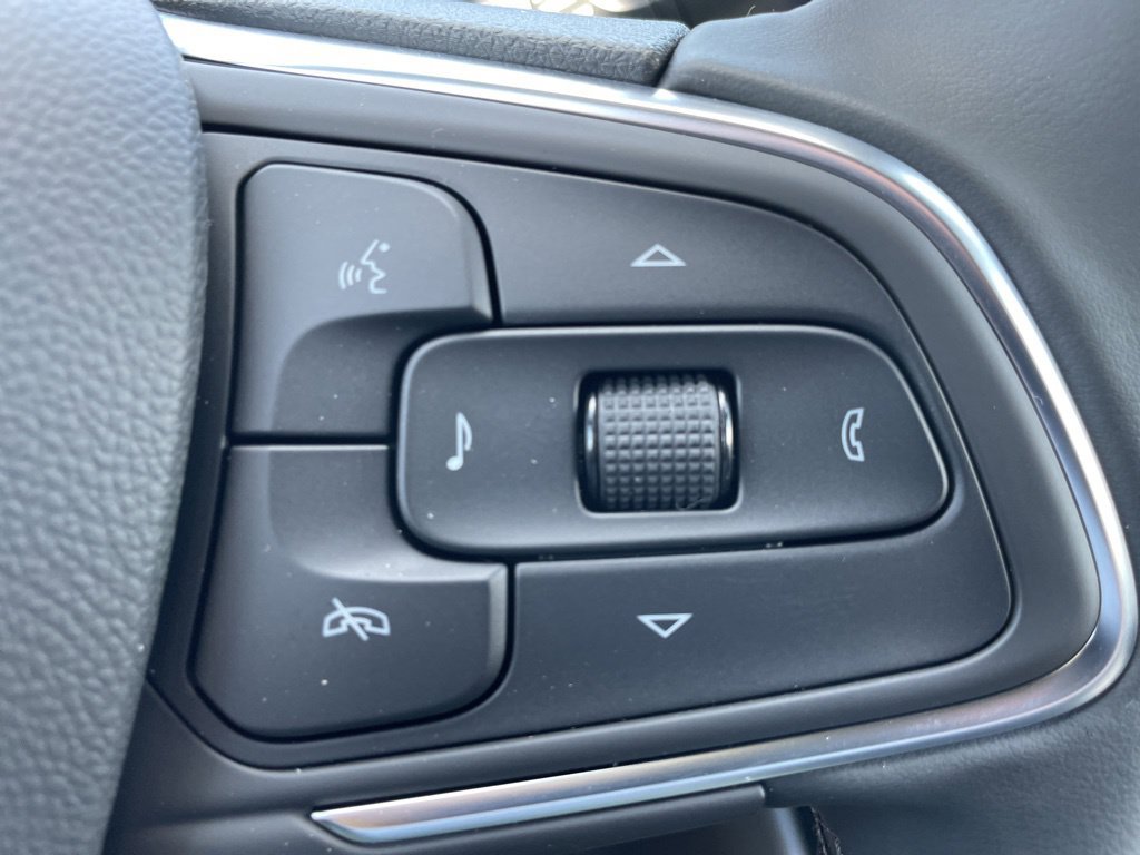 New 2026 Buick Envista Sport Touring w/ Convenience I Package FWD image 16
