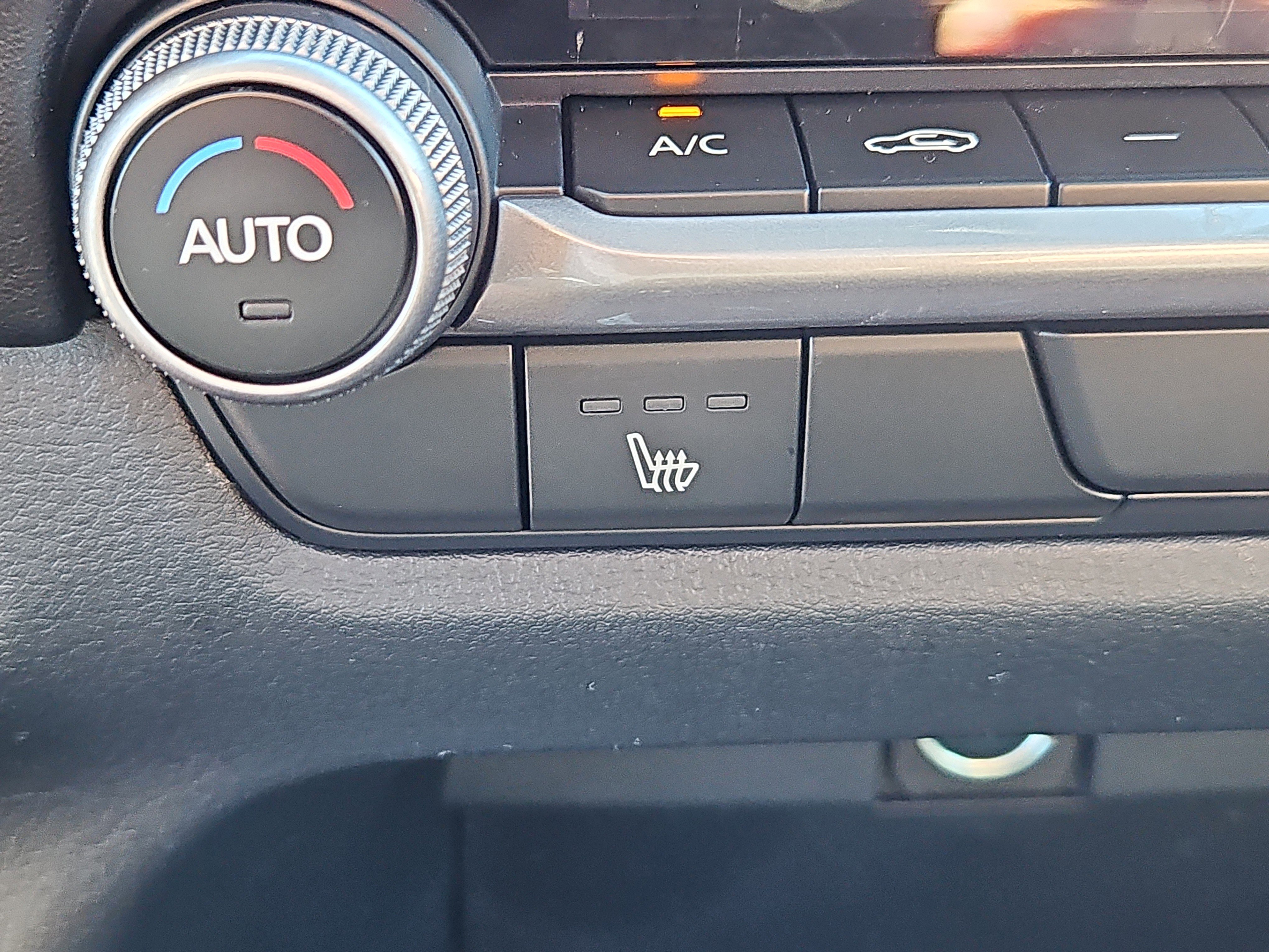 Certified 2025 MAZDA CX-50 AWD 2.5 Hybrid w/ Weather Package image 11