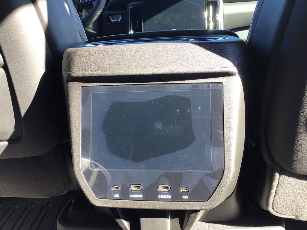 New 2026 GMC Yukon AT4 Ultimate w/ LPO, Illumination Package image 12