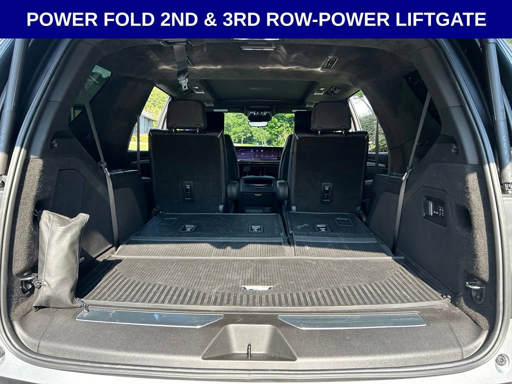 Used 2025 Cadillac Escalade Sport Platinum w/ LPO, ONYX Package RWD image 21