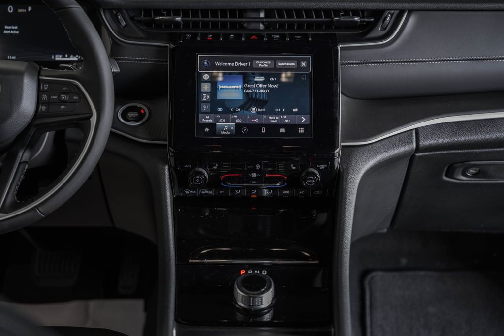 New 2025 Jeep Grand Cherokee Laredo X image 20