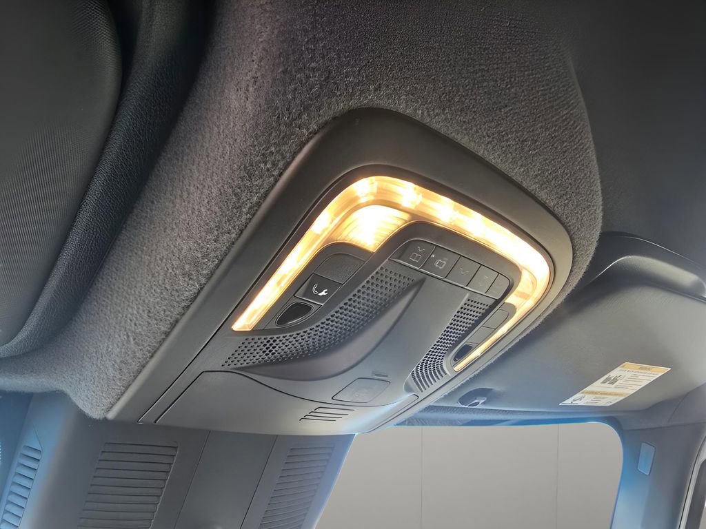 Used 2022 Mercedes-Benz Sprinter 3500 w/ Parking Package image 18