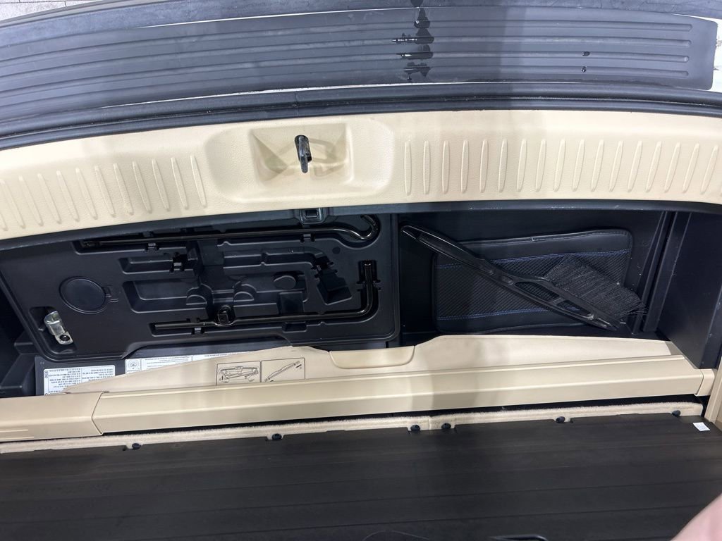 Used 2018 Toyota Highlander Limited Platinum image 23