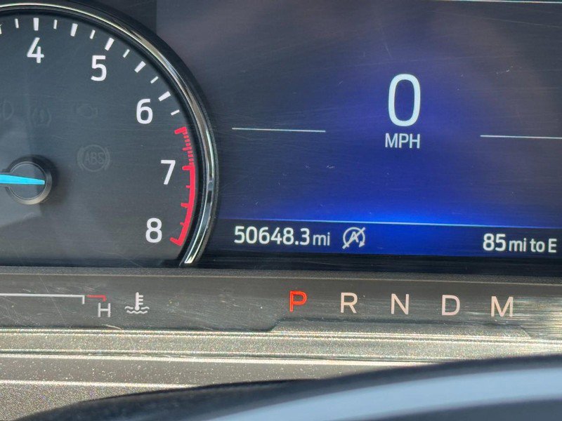 Used 2021 Ford Explorer XLT w/ Equipment Group 202A AWD/4WD image 18