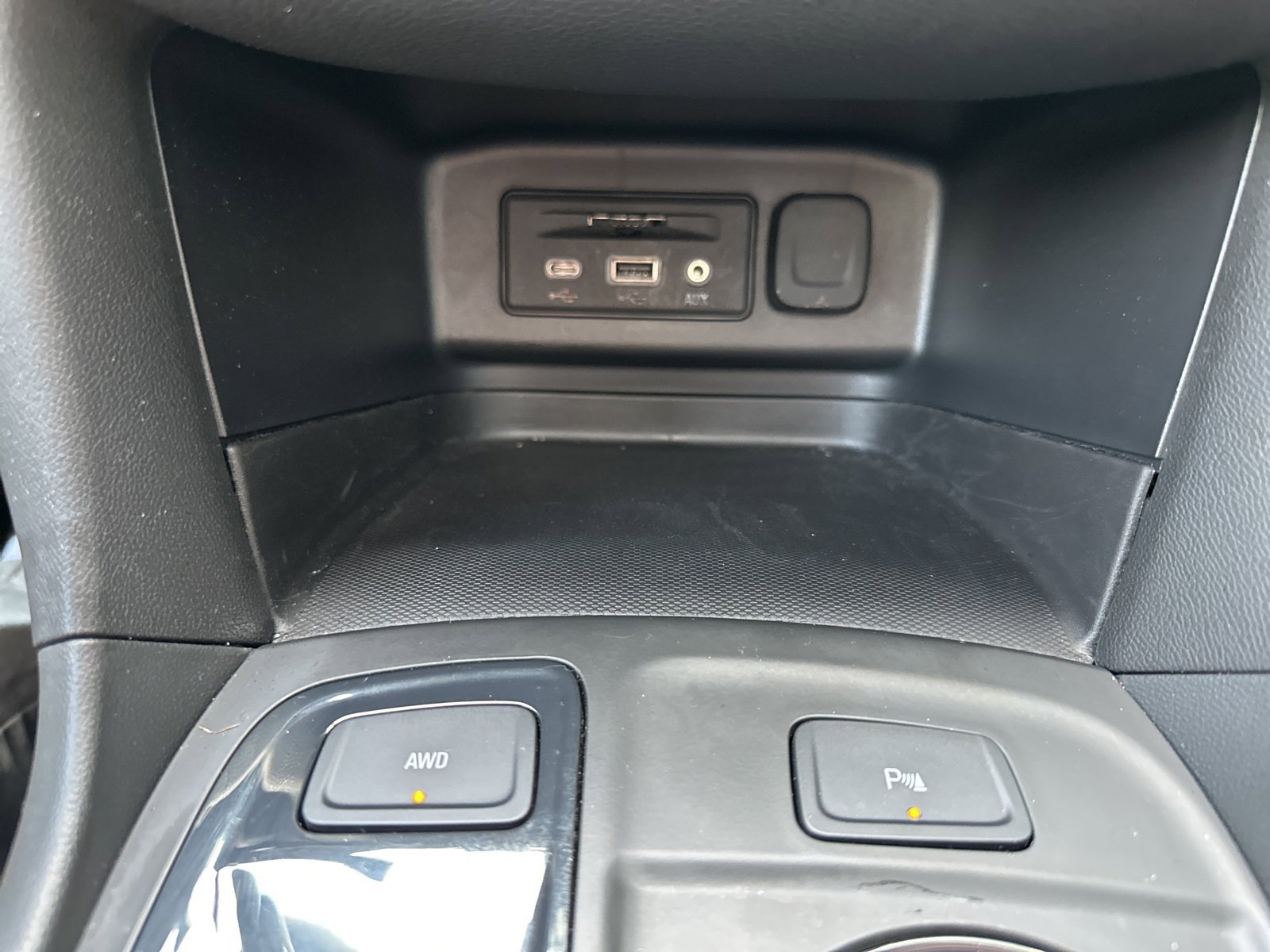 Used 2023 Chevrolet Equinox RS w/ RS Leather Package image 26