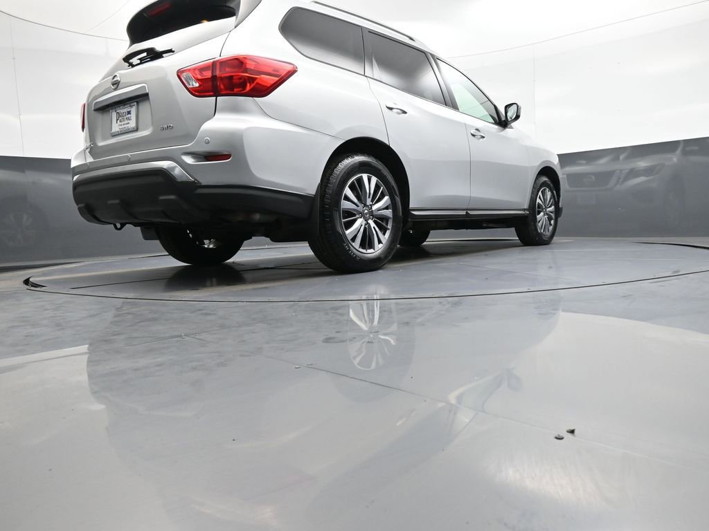 Used 2019 Nissan Pathfinder S AWD/4WD image 30