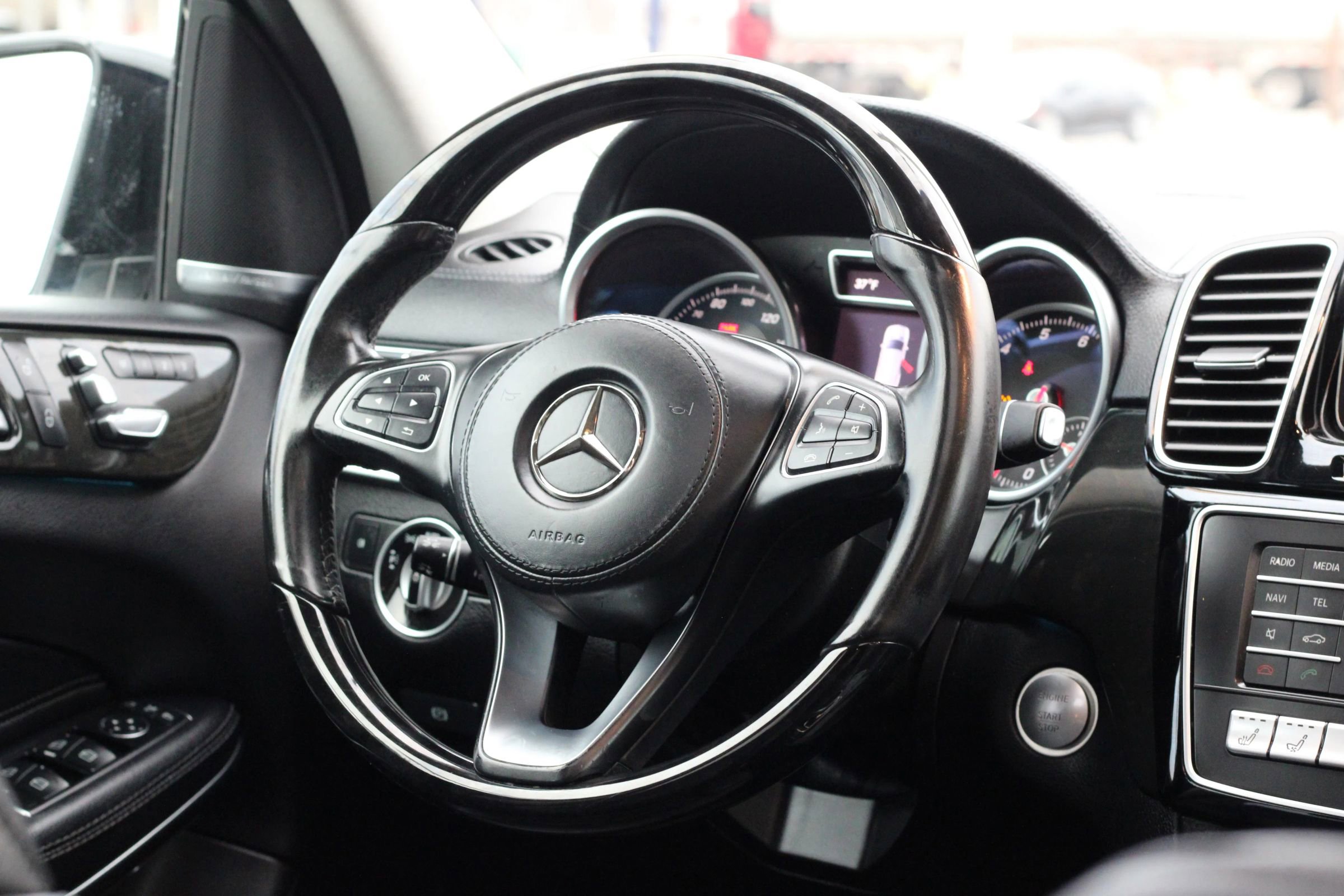 Used 2018 Mercedes-Benz GLS 550 4MATIC w/ Driver Assistance Package image 14