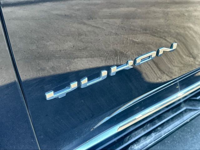 Used 2022 GMC Yukon SLT w/ SLT Luxury Package image 32