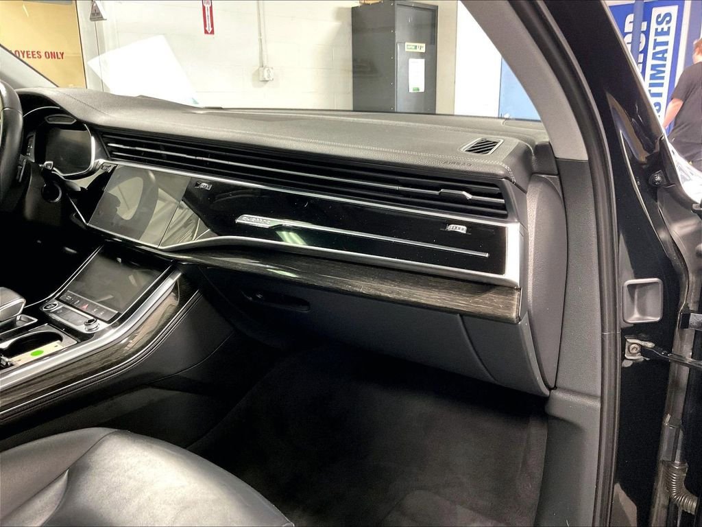 Used 2023 Audi Q7 3.0T Premium Plus AWD/4WD image 12