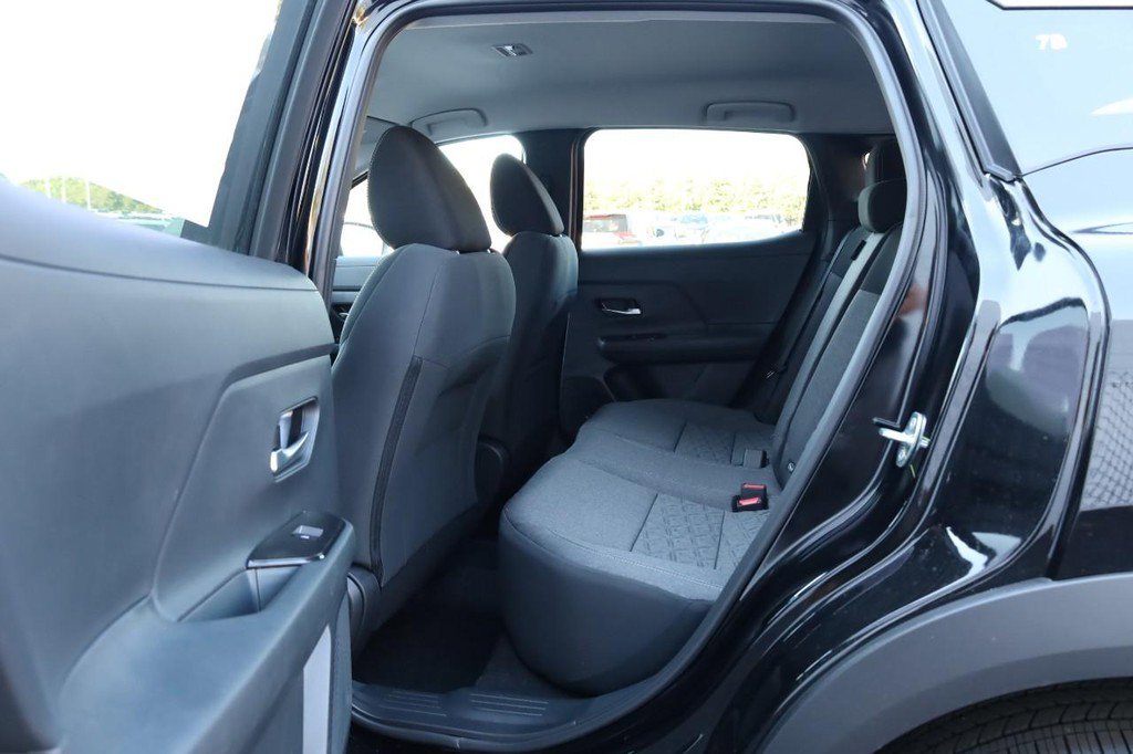 New 2026 Nissan Kicks SV image 21